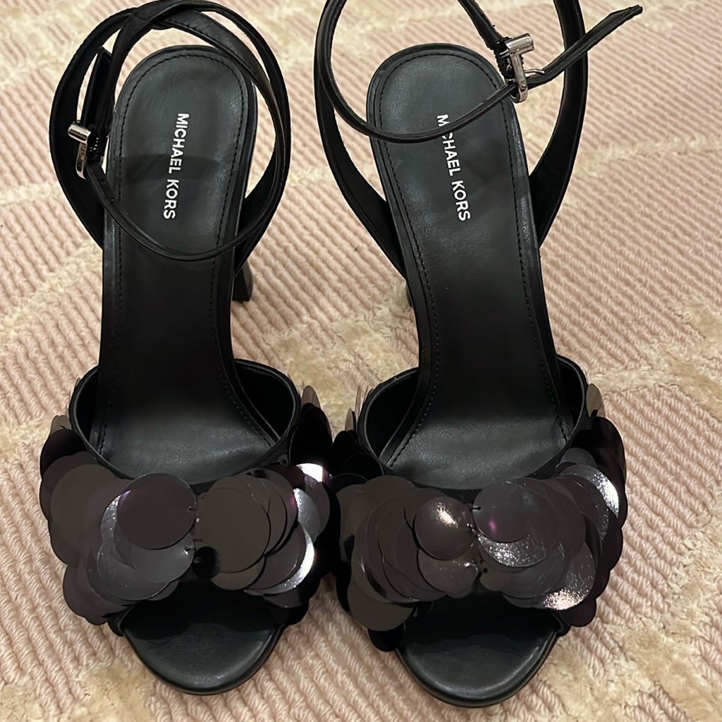 Michael Koors Shoes New Size 7
